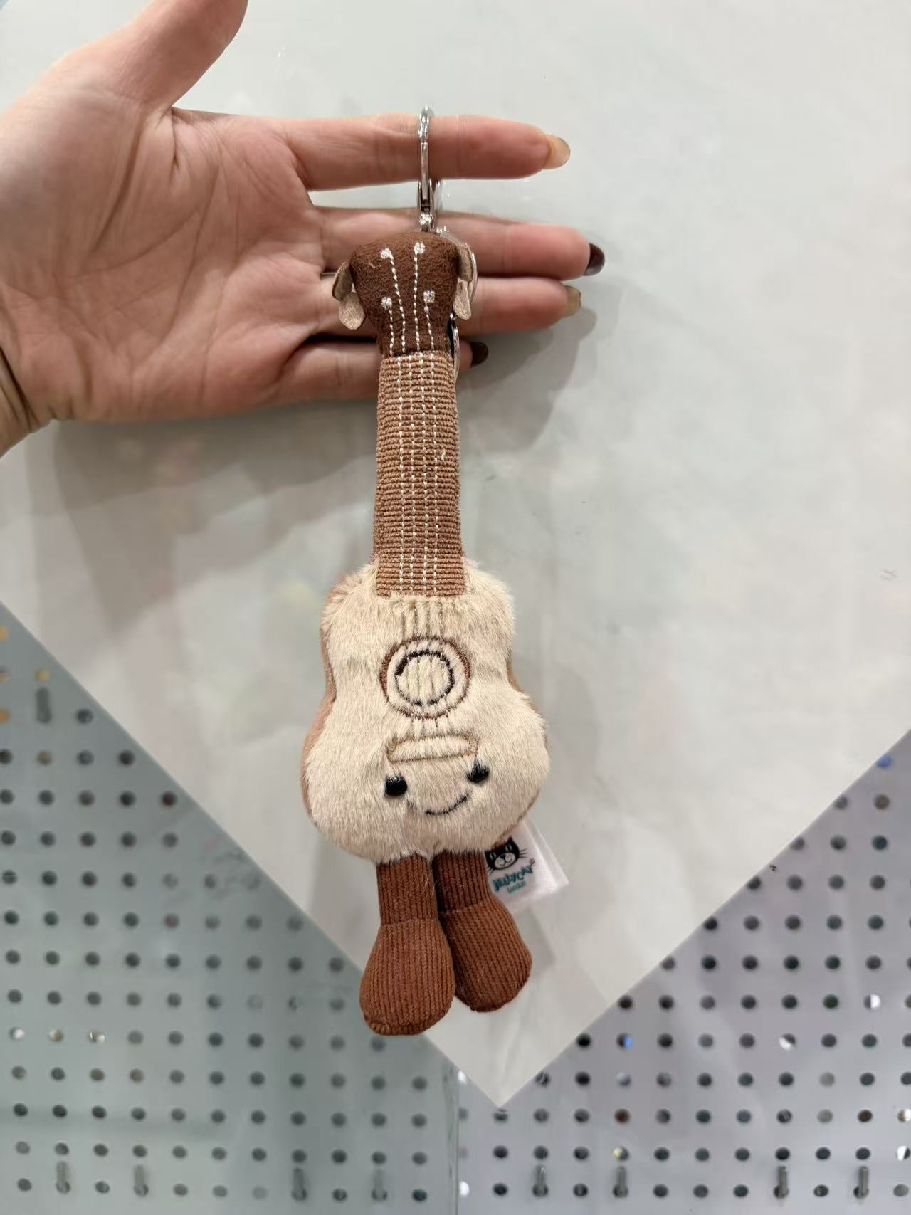 JellyCCCC pendant has three complete standards with steel stamp, Barcelona bear, eggplant, croissant, and free dust bag for all styles.