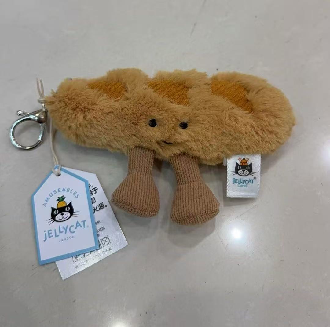 JellyCCCC pendant has three complete standards with steel stamp, Barcelona bear, eggplant, croissant, and free dust bag for all styles.