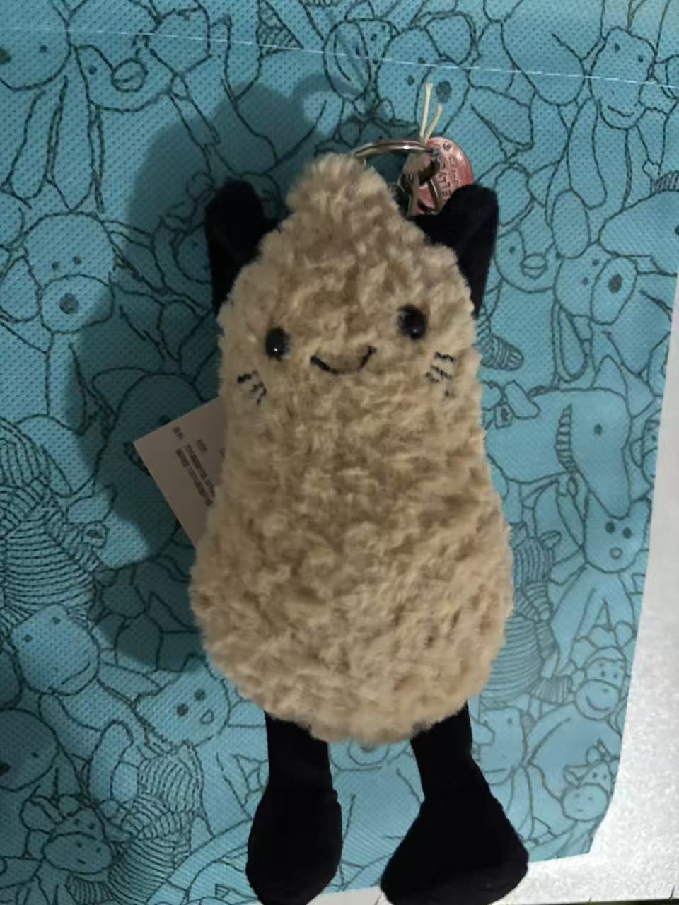 JellyCCCC pendant has three complete standards with steel stamp, Barcelona bear, eggplant, croissant, and free dust bag for all styles.